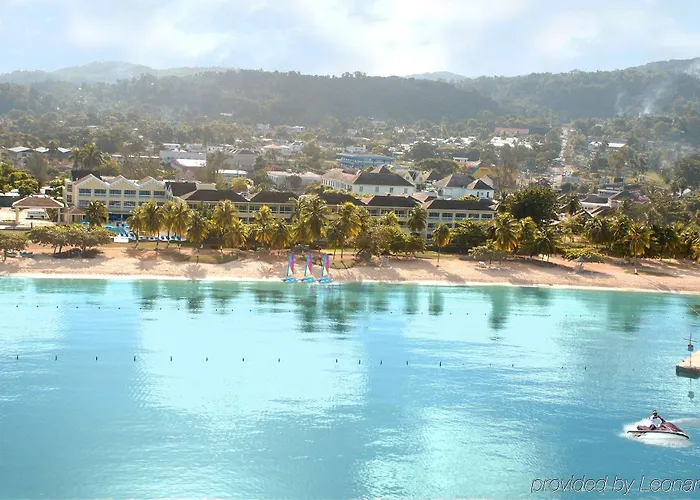 On The Hotel Ocho Rios