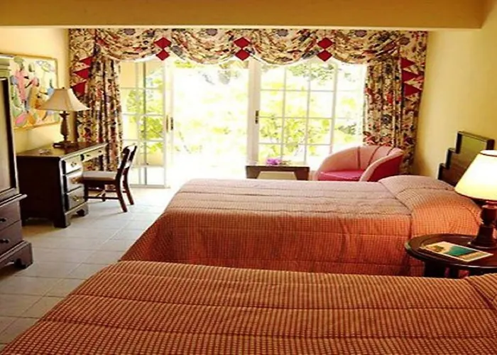 Hotel On The 2*